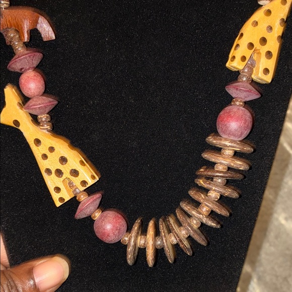 Handcrafted Giraffe Pendant Necklace - Brown and Yellow wool Necklace EUC - Picture 4 of 6